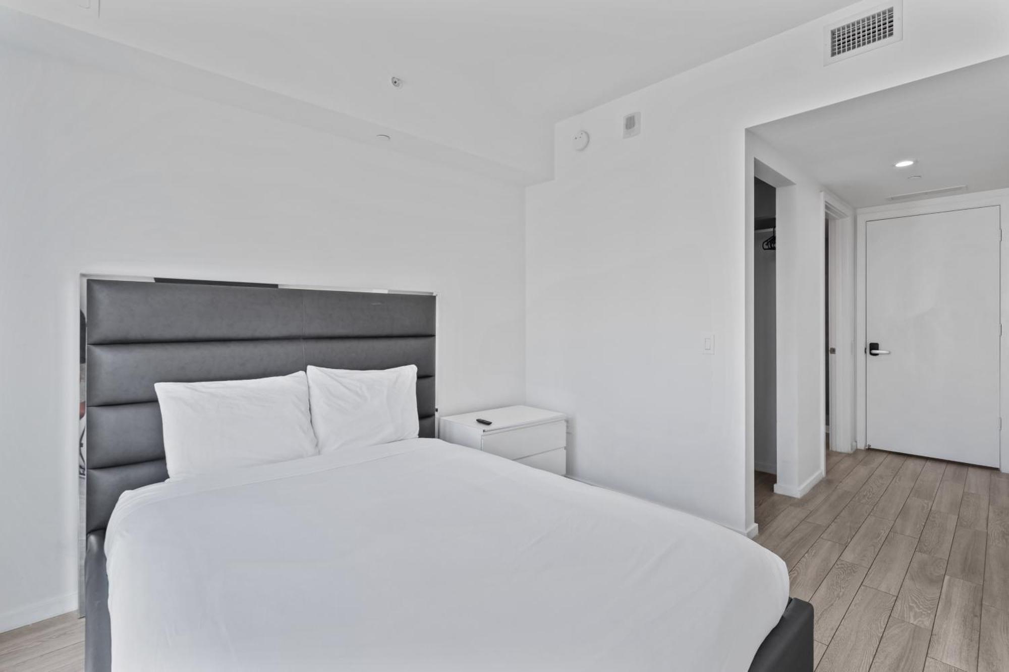 Apartment Majestic Unit In The Heart Of Downtown *